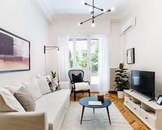 Upstreet Classy Apartments - Ateny - Pokój dzienny