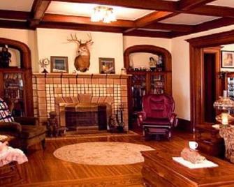 5 Bedroom / 5 Bathroom Mansion near local attractions, entertainment & shopping. - Salamanca