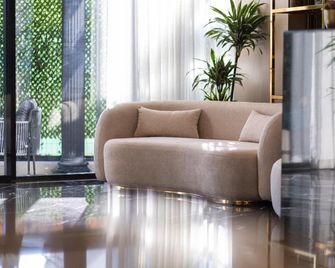 Destiny Hotel & Spa - Tirana - Vestíbul