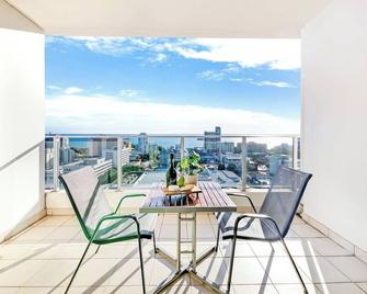 Arafura Suites - Dual-Studio Resort-style Getaway - Darwin - Balcony