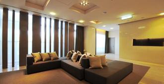 Zenda Suites - Tainan City - Living room