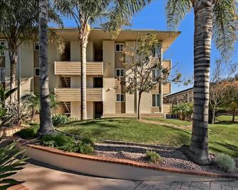 Plush, Furnished 2 Br Silicon Valley Corporate Suite - Santa Clara - Building