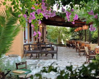 Vagia Traditional Hotel - Vagia - Patio