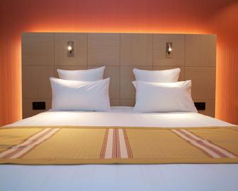 Nash Airport Hotel - Meyrin - Bedroom