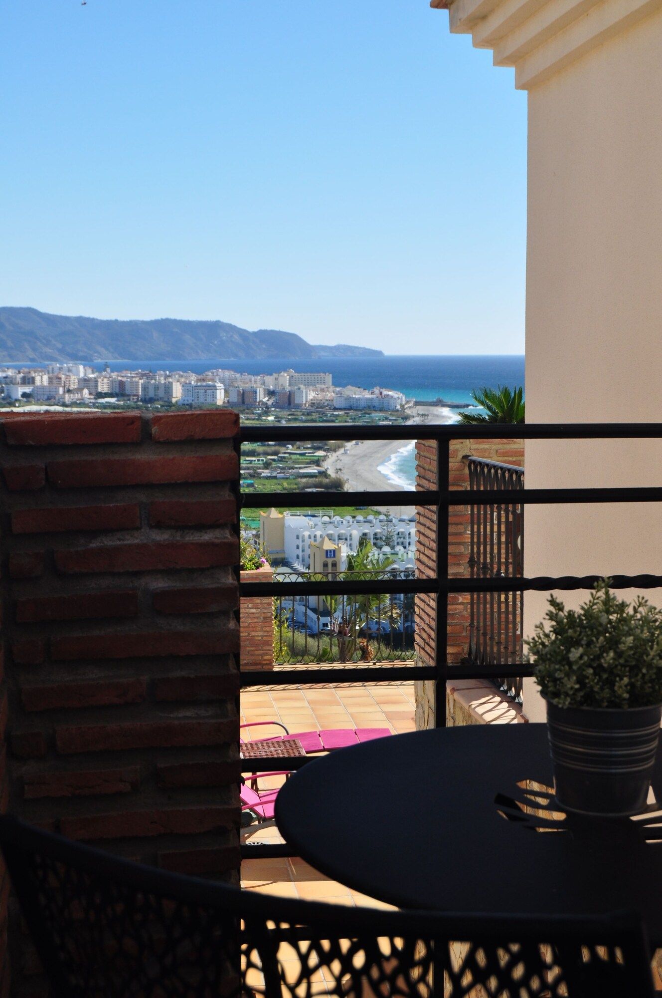 Welcome Inn Nerja guest house Luxury Bed & Breakfast - Nerja - Balcón