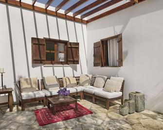 Meleni Cottage Houses - Pyrgos - Living room