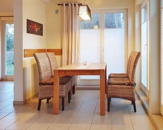 Darss-Fuchs - Prerow - Essbereich