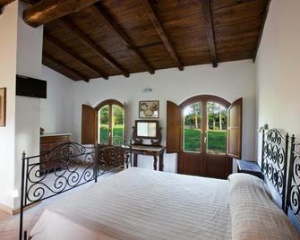 Agriturismo La Pesca - Broccostella - Habitación