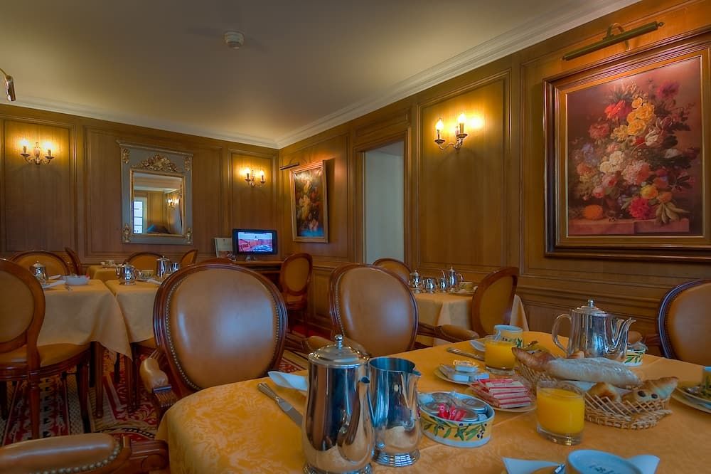 Restaurant view of Hôtel de Varenne