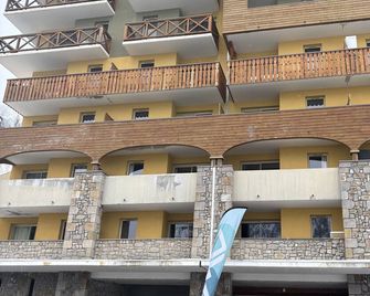 35 m² 2-room apartment near the Isola 2000 ski slopes - Isola - Budova