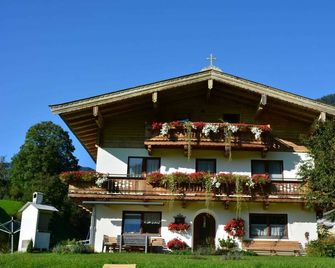 Triple room (incl. Breakfast) - Weindlhof - Waidring - Gebäude