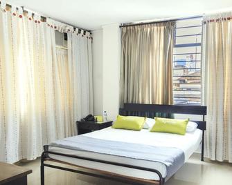Hotel Colonial Plaza - Bucaramanga - Bedroom