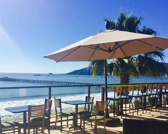 Picturesque Oceanfront property - Avila Beach - Restaurant