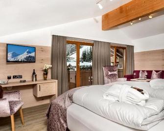 Hotel Sonnegg - Saalbach