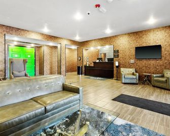 Cobblestone Hotel & Suites - Wickenburg - Wickenburg - Salónek