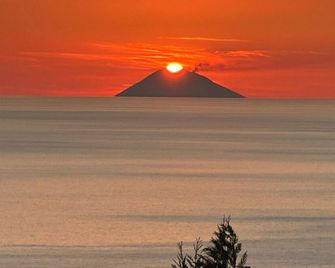 Stylish Apt TERINA - Le Lincelle, Lamezia - bright, spacious, elegant and with terrace - Sant'Eufemia Lamezia - Beach