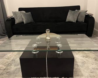 Lovely 2-bed Apartment in London - London - Living room