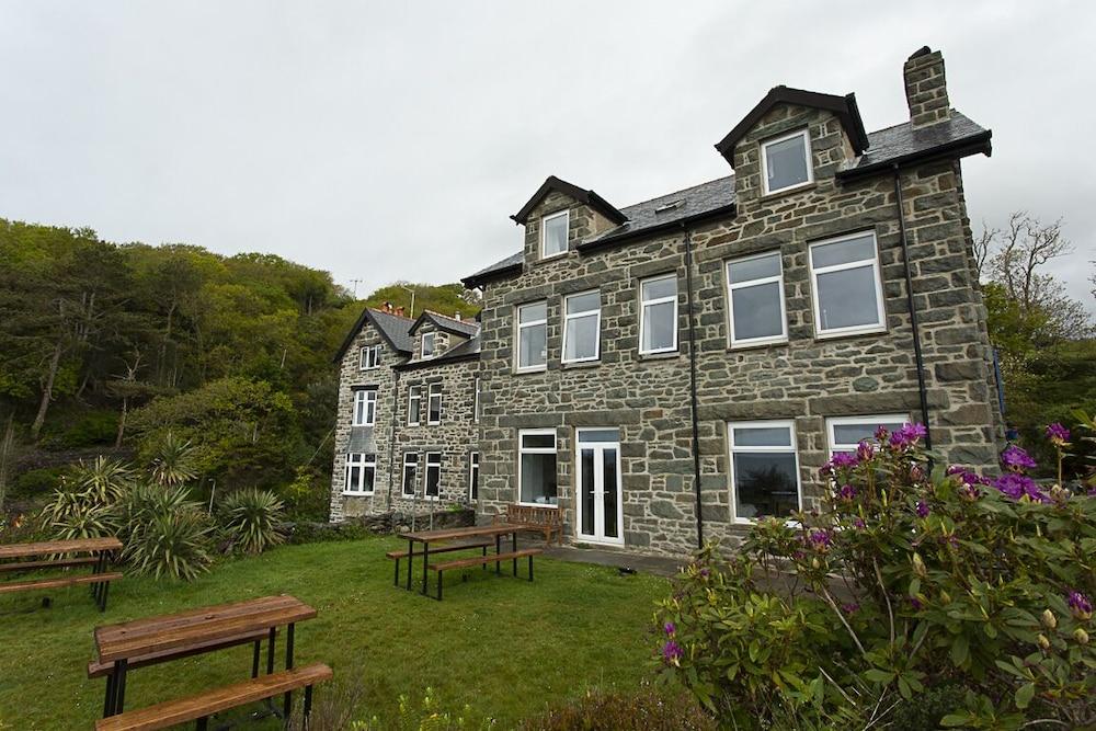 Bae Abermaw Hotel 108. Barmouth Hotel Deals Reviews KAYAK