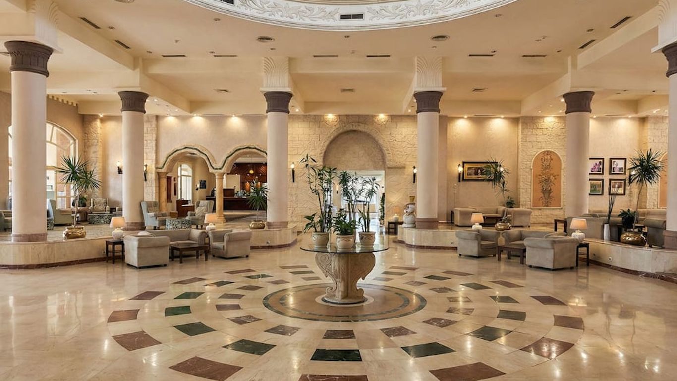 Regency Plaza Aqua Park and Spa Resort