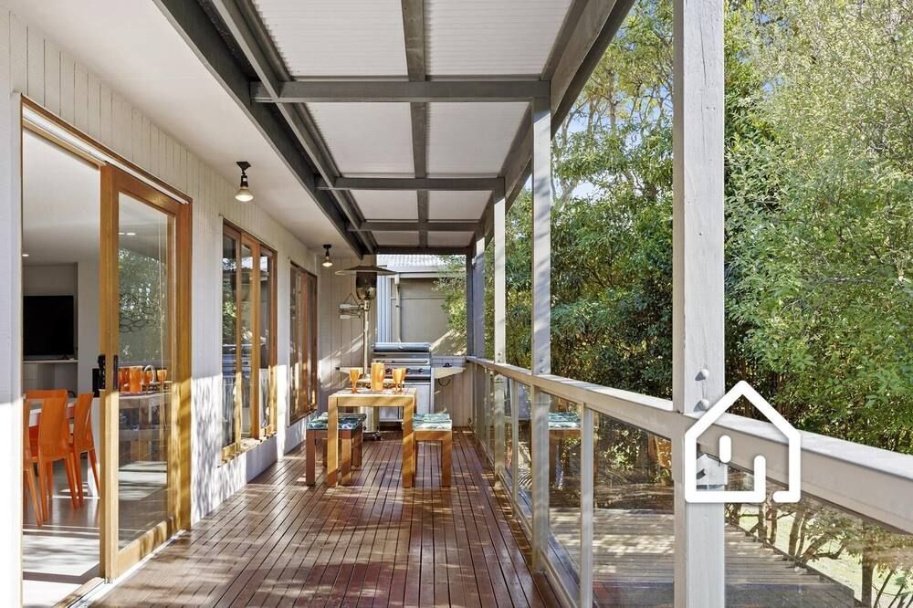 Lookout & Sea - Beachfront Bliss in McCrae - مكري - شرفة