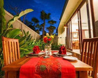 Aishwarya Exclusive Villas - Sukawati - Dining room