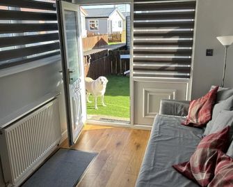Modern One Bedroom Chalet with Central Heating - Bridlington - Salon