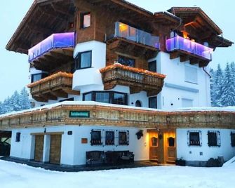 Schickster Sky Lodge - Leutasch - Edificio