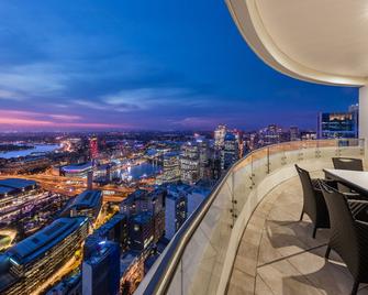 Meriton Suites Kent Street, Sydney - Sídney - Balcón