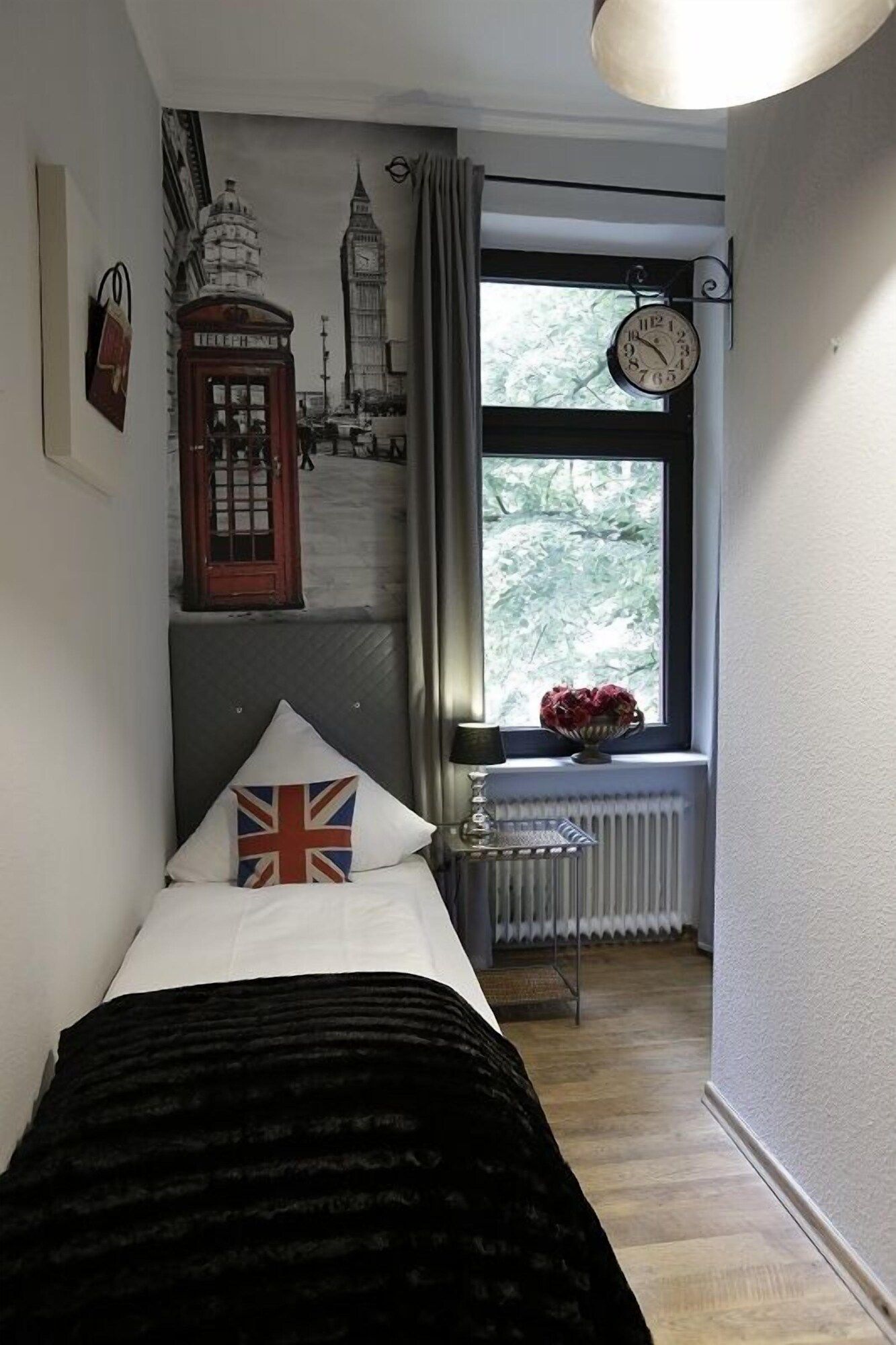Hotel Am Volksgarten - Düsseldorf - Bedroom