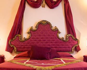 Principe Di Francalanza - Catania - Bedroom