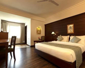 Issacs Residency - Munnar - Bedroom