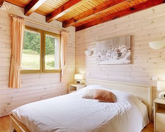 Chalet Le Grizzli-3 chambres- 8 couchages- vue imprenable - Le Tholy - Chambre