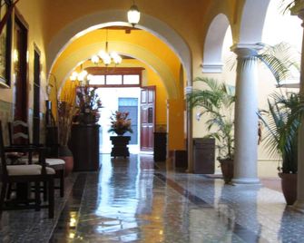 Castelmar Hotel - Campeche - Salónek