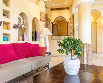 فيلا رويال مونسوري - باريس - ردهة