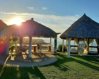 Treasure by the Sea Resort - Yelapa - Patio