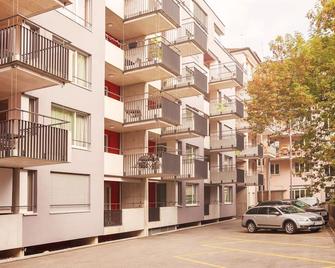 Ema House Serviced Apartments Superior Seefeld - Zürich - Rakennus
