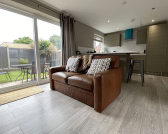 1 bed - Sleeps3 - Free Parking - 5 min to centre - Lincoln - Living room