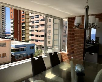 The White House - Havana - מסעדה