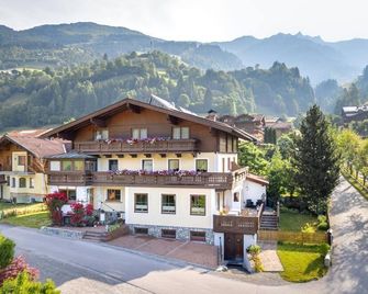 Doppelzimmer Bernkogel - am Mühlbach - Einfach Sein - Dorfgastein - Building