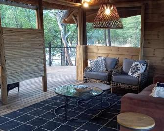 Mankwe Camping - Sankuyo - Sala de estar