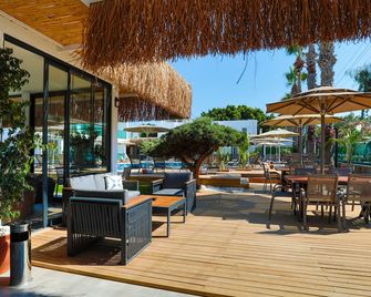 Yalipark Beach Hotel - Yalikavak - Patio