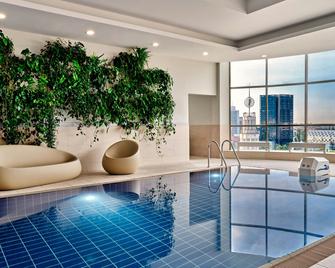 Sheraton Poznan Hotel - Poznan - Pool