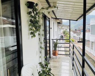 Luxury Aparment in Chinacota with Studio Perfect for Remote Work - Chinácota - Balcón