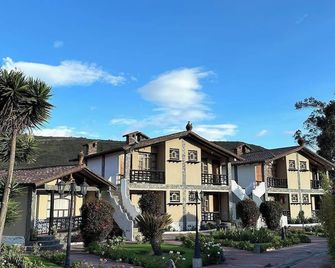 Hosteria & Spa Surillal - San Miguel de Salcedo - Building