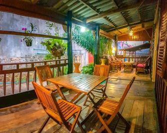 Cambodia Guesthouse - Kaôh Rŭng - Balkong