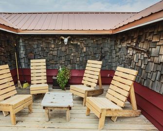 Soderberg cozy rustic cabin 5 min from Cody - Cody - Patio