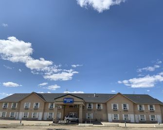 Rodeway Inn - Edson - Edificio