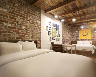Hotel The Designers Jongno - Seoul - Bedroom