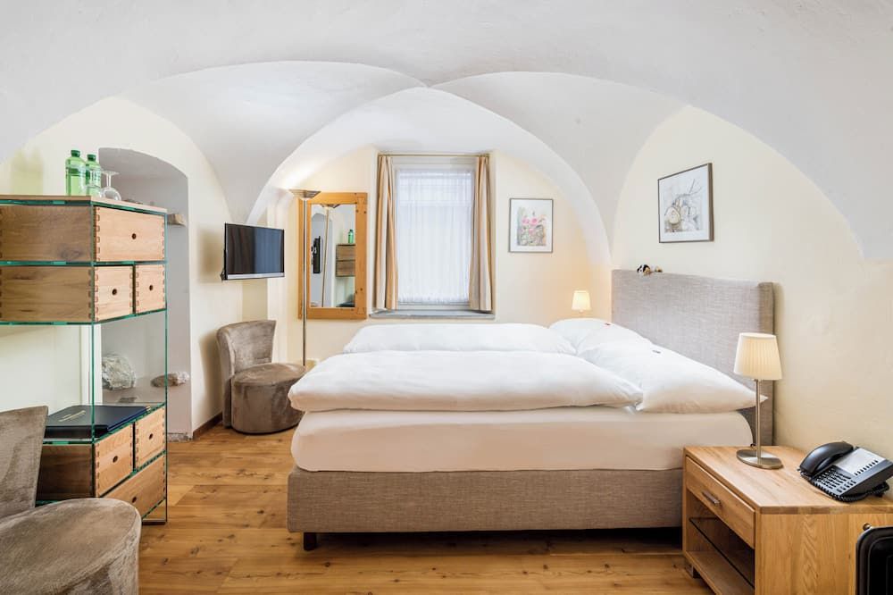 بوتيك هوتل إنجادينيرهوف - إيه هوم فور جينريشن