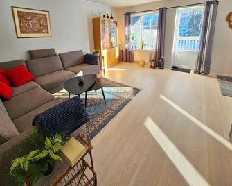 Lovely Apartment In Tjøme With Wifi - Tjøme - Living room